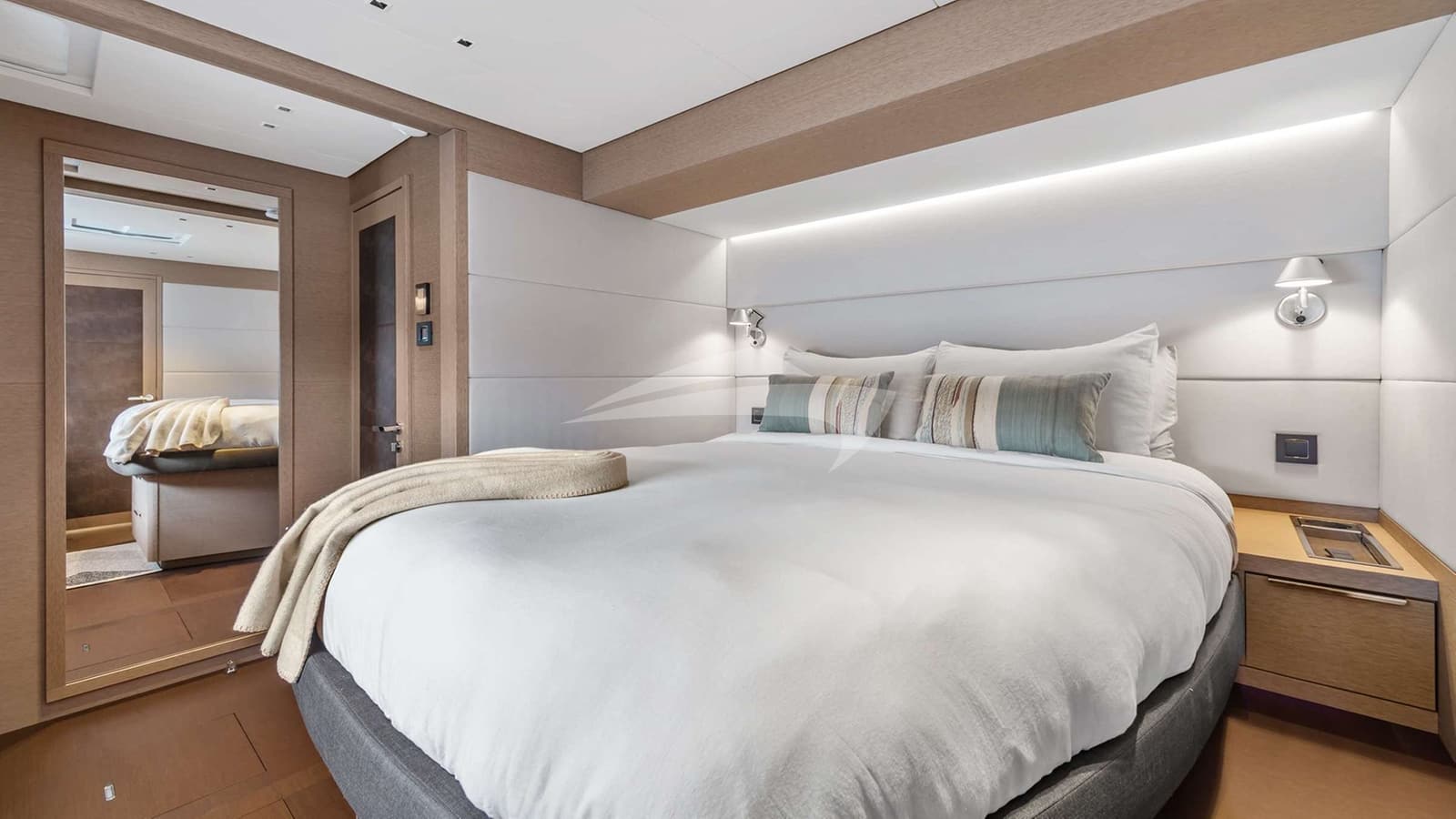 REVERIE, photo from the yacht portfolio 13