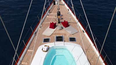 Deck Jacuzzi