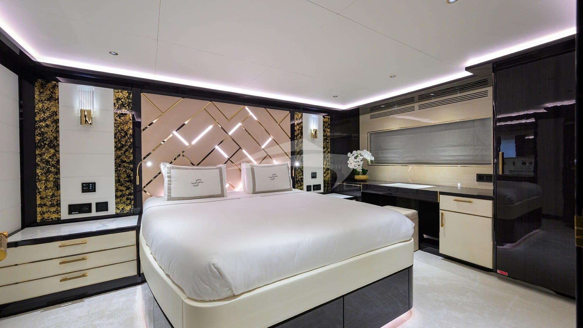 Master stateroom