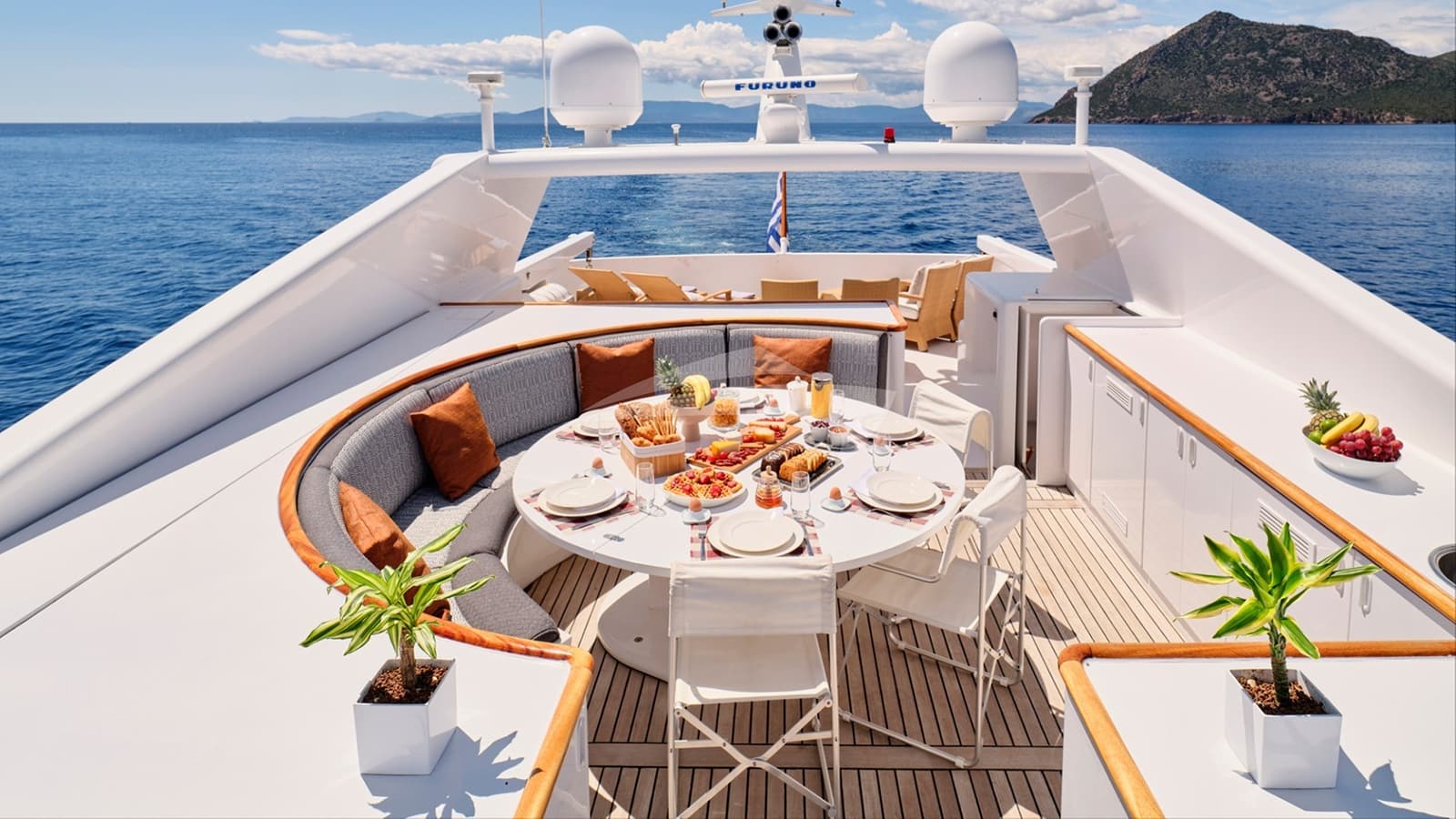 MOBIUS, photo from the yacht portfolio 21