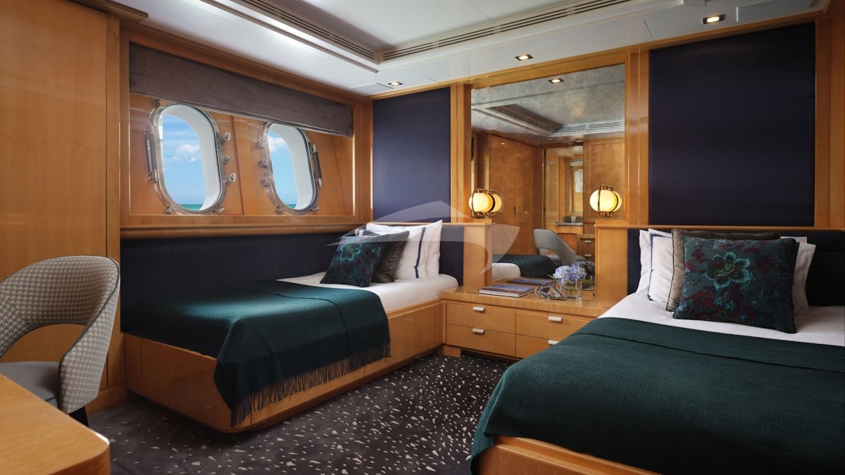 Lower deck twin en-suite cabin