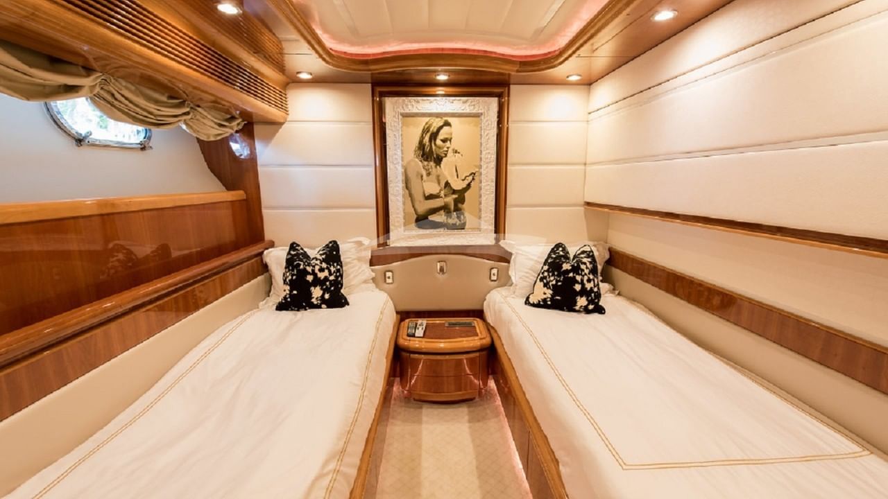 Guest Twin with Pullman