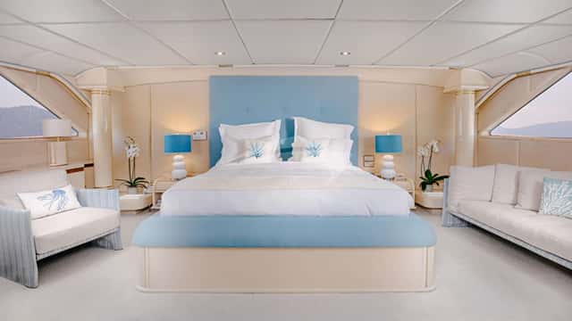 ITOTO yacht charter photo 4