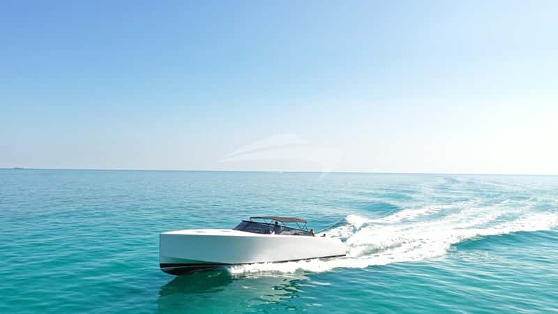 55 VANDUTCH 17m motor yacht charter, photo 6