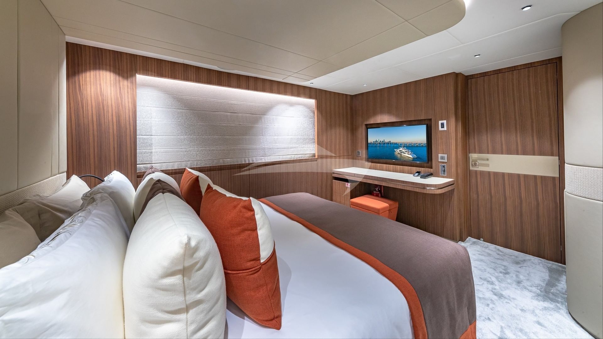 RISING DAWN Double Cabin