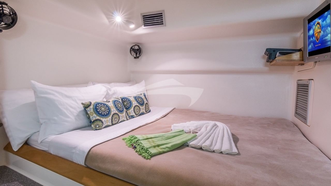 Aft guest queen suite