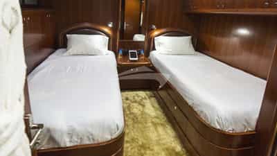 Twin Cabin