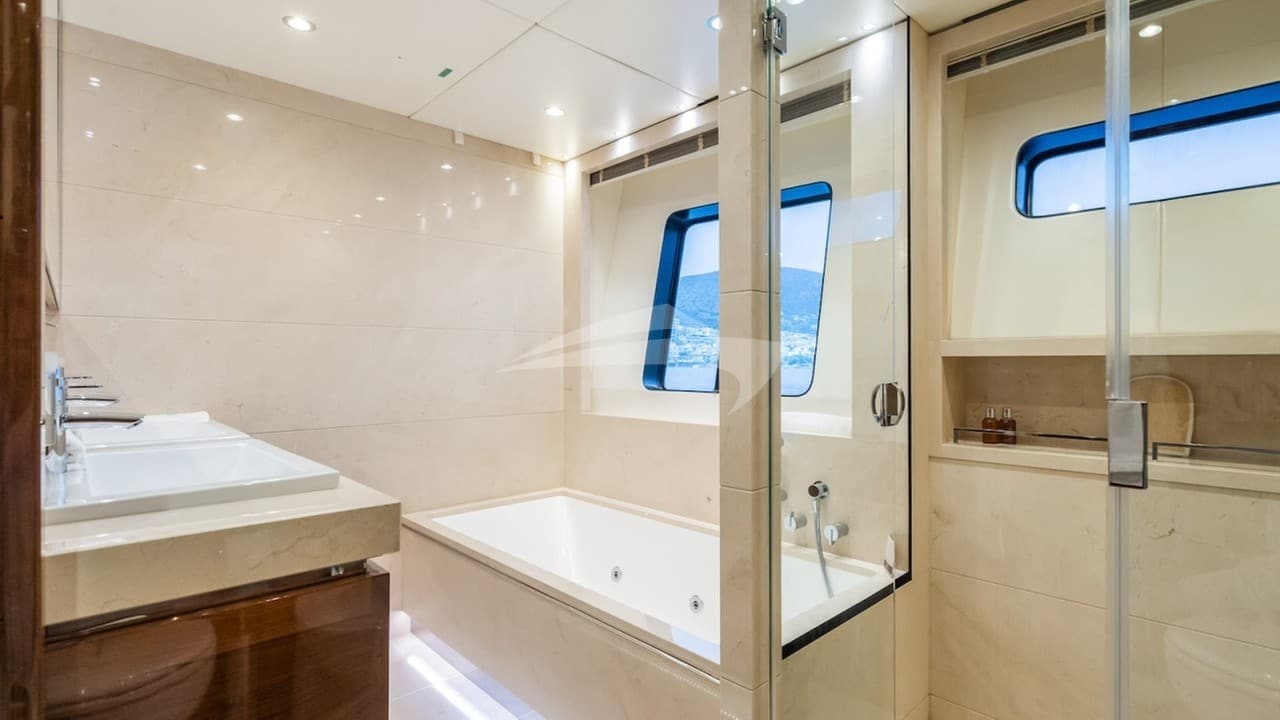 LE VERSEAU, photo from the yacht portfolio 27