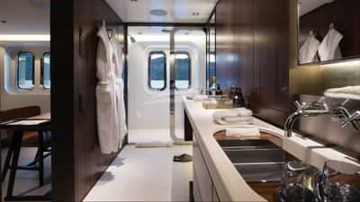Lower Deck - Guest Cabin Bathroom 1