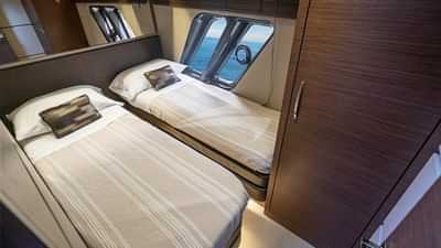 Convertible twin stateroom