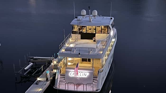 CHILLIN' 26m motor yacht charter, photo 3