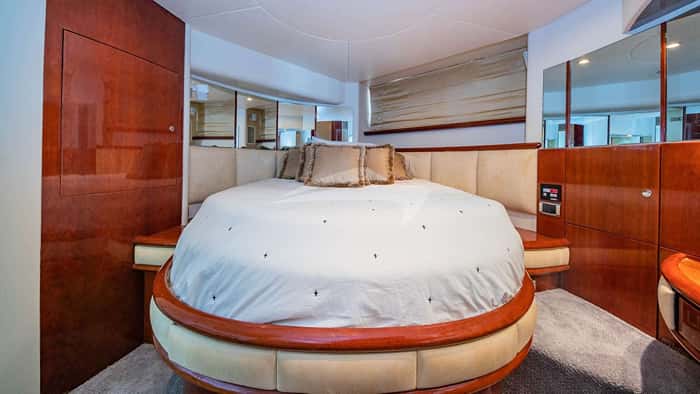 MAXIMUS 20m motor yacht charter, photo 5