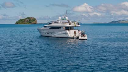 THE CLUBHOUSE 27m motor yacht charter, photo 6