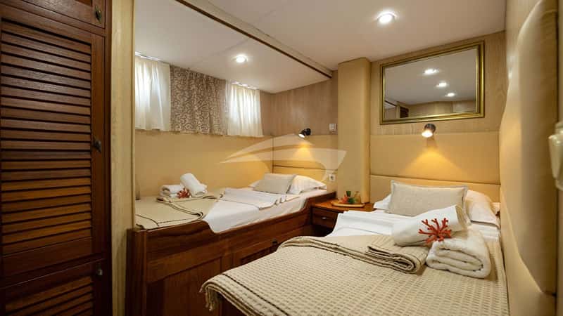 ABORDA 30m motor yacht charter, photo 9