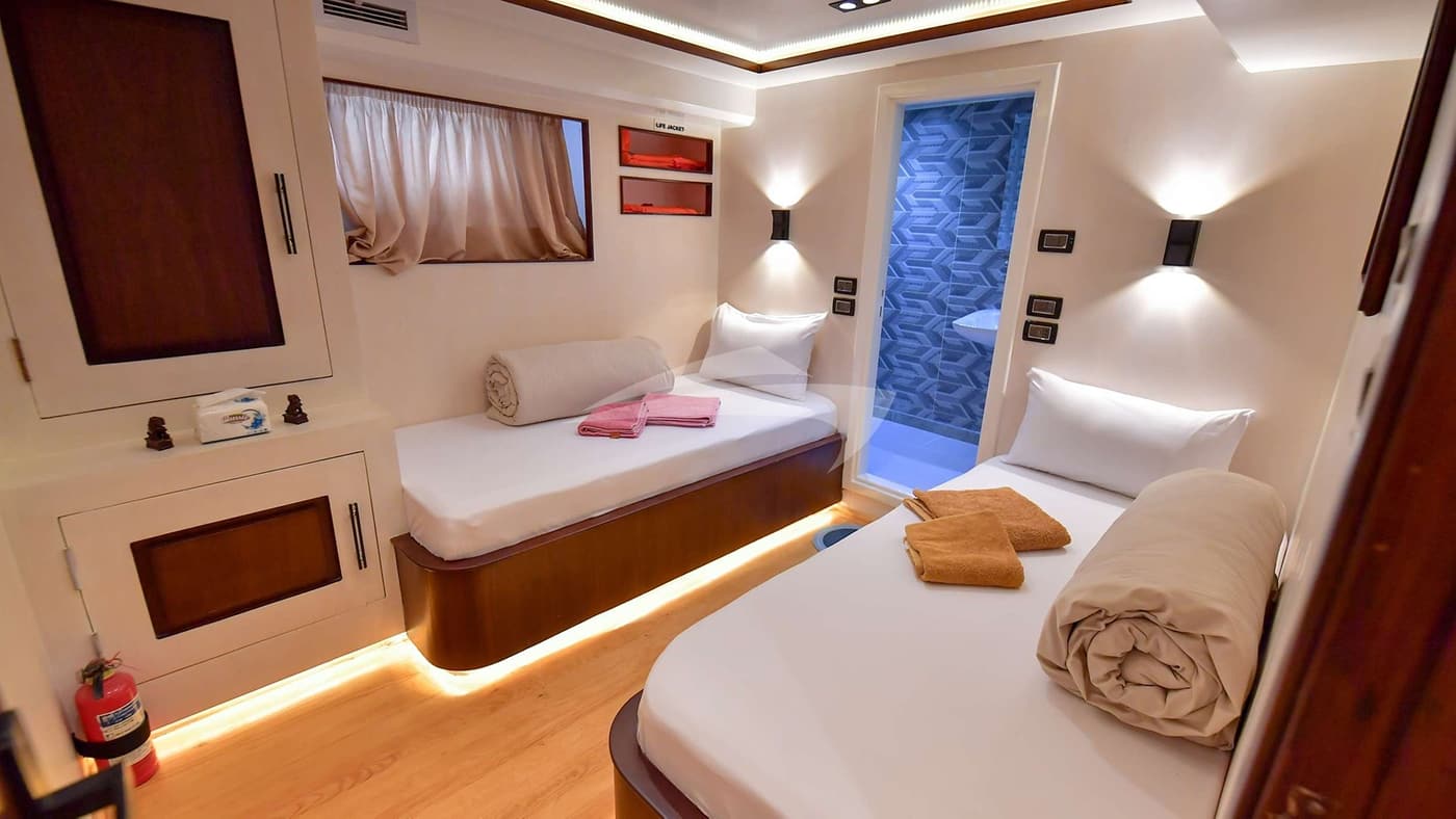SOUTH MOON ONE, photo from the yacht portfolio