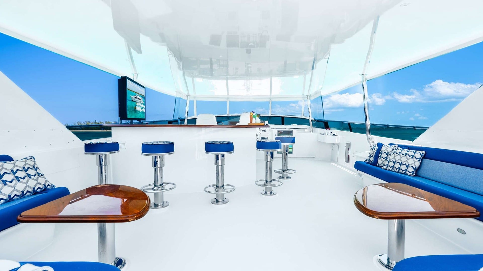 Flybridge Looking Forward