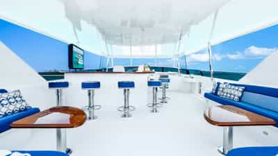 Flybridge Looking Forward