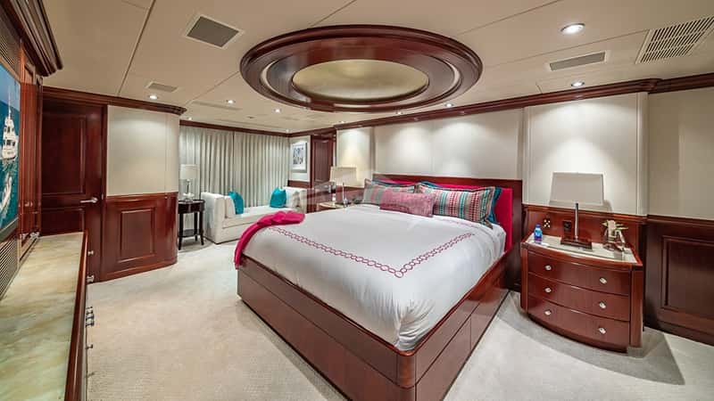COCO RAY 49m motor yacht charter, photo 8