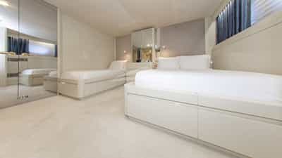 Twin Cabin