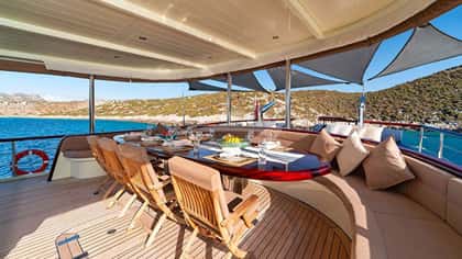 ALWAYS SMILE 33m motor yacht charter, photo 13