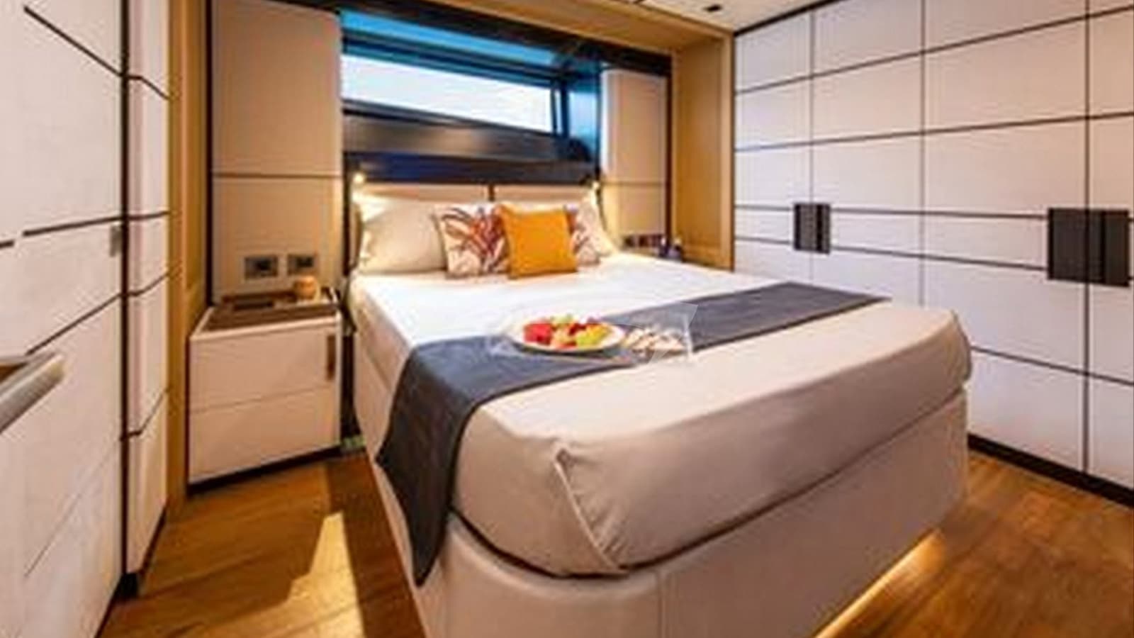 WHY200, photo from the yacht portfolio 14