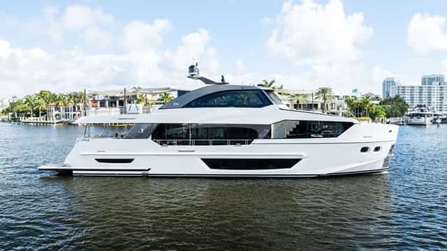 SEA EO 27m motor yacht for charter