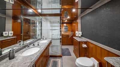 Master ensuite