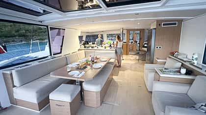 CHILLIN HUT 17m sailing yacht charter, photo 10