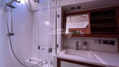 Guest Cabin Bathroom