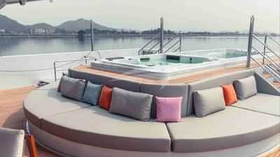 Deck Jacuzzi