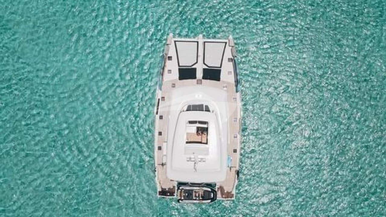 SERENITY VII, Aufnahme aus dem Yachtportfolio 2