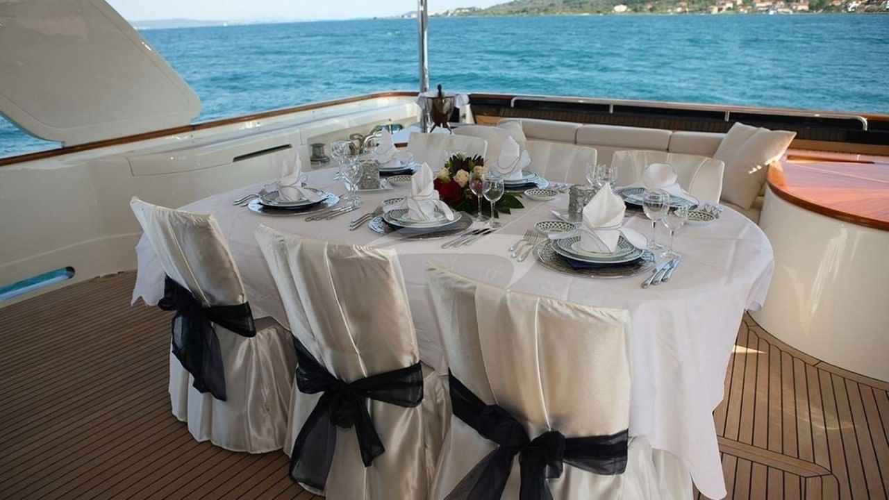 Aft Deck Dining