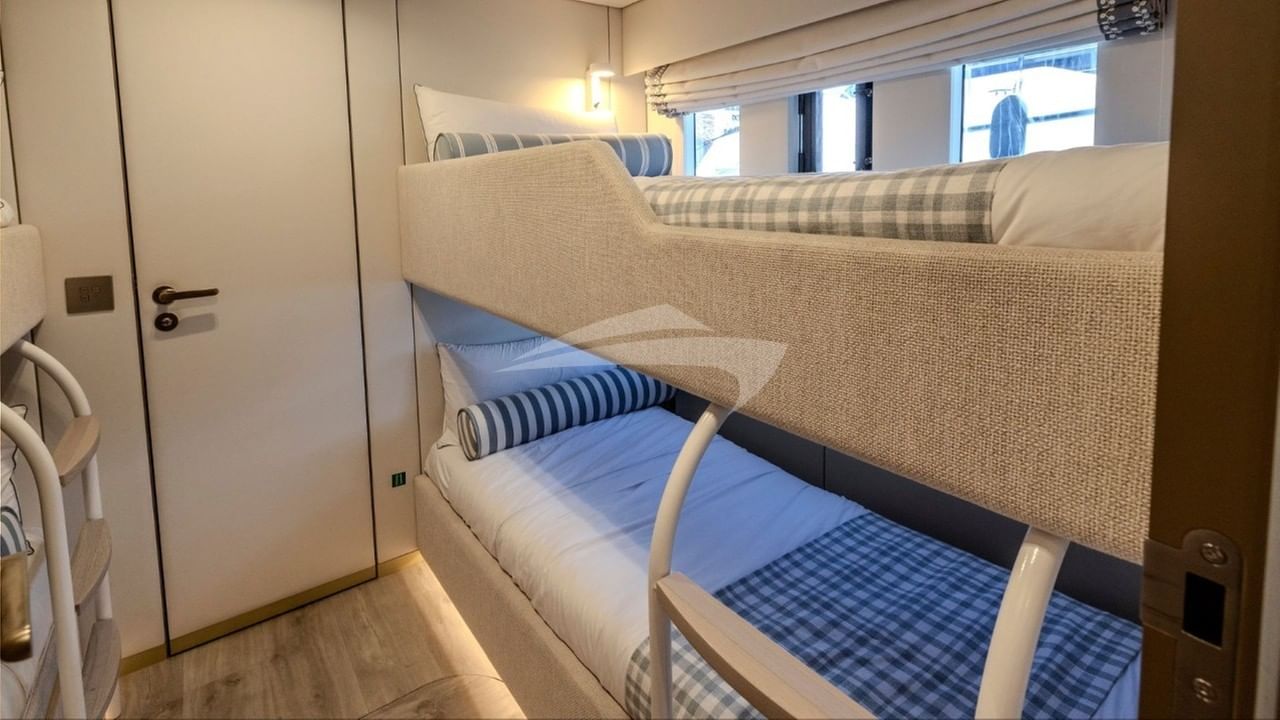 bgyb_charter_sunreef_80_power_tesni_selection_27