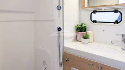 Guest Bathroom 2