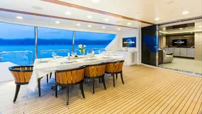 Deck Dining