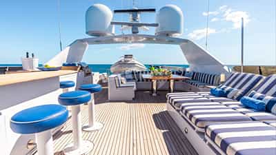 Top deck