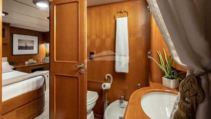 MY LOTTY 27m sailing yacht charter, photo 13