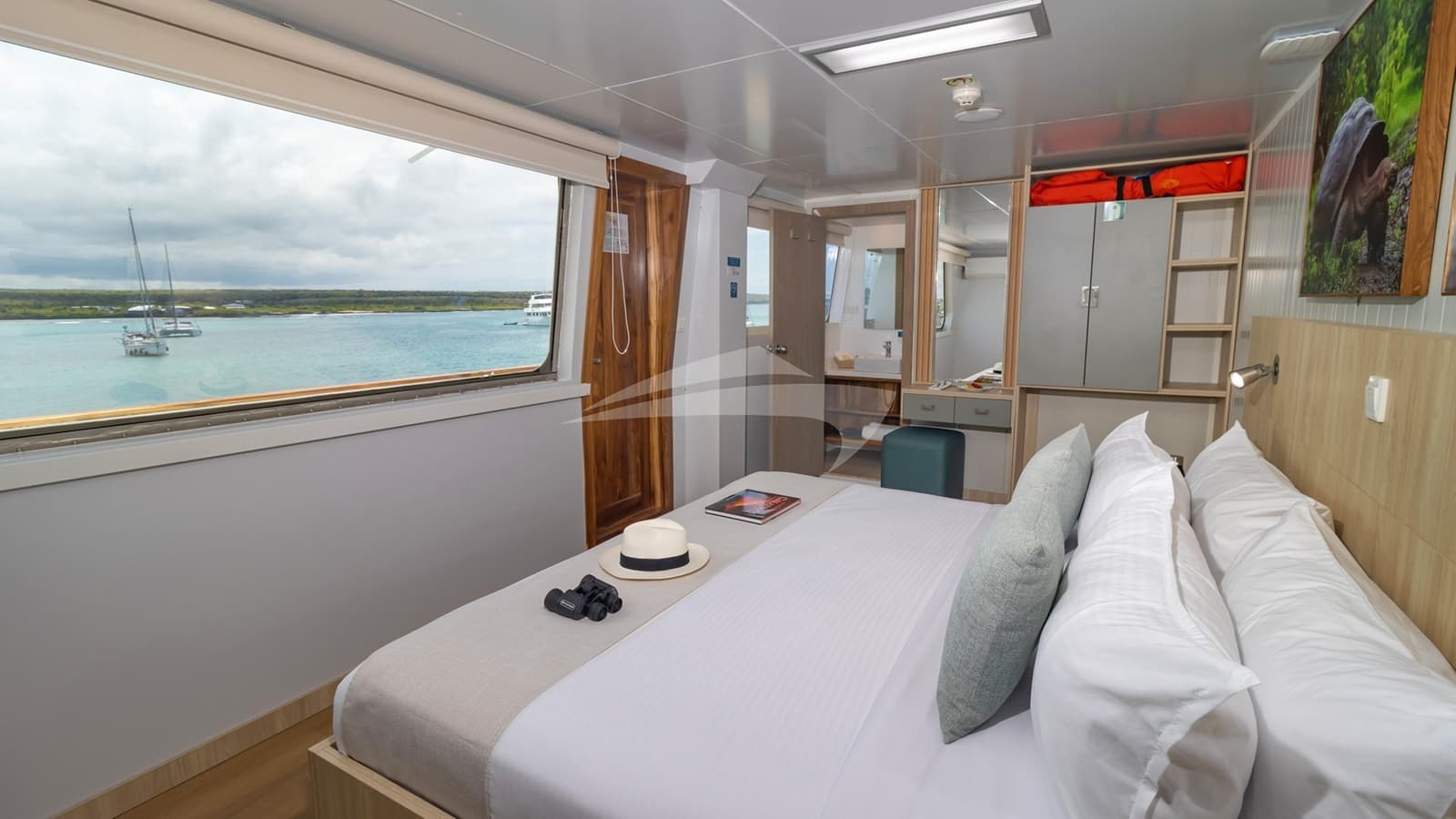 GALAPAGOS ANGEL, photo from the yacht portfolio 13