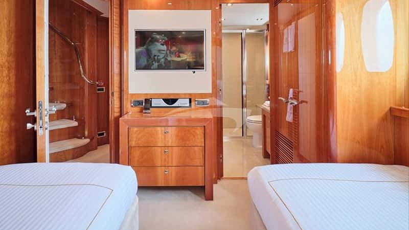 WHITE PEARL I 34m motor yacht charter, photo 4
