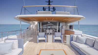 Upper Deck