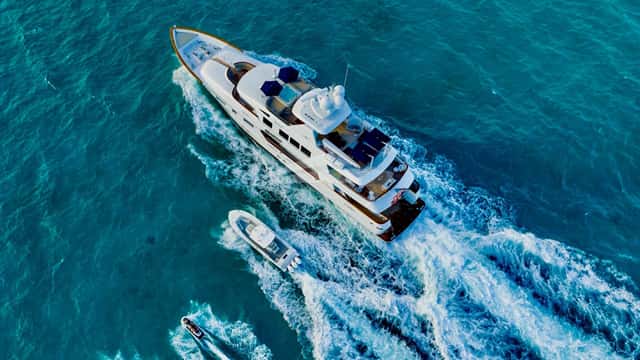 AQUASITION yacht charter photo 2