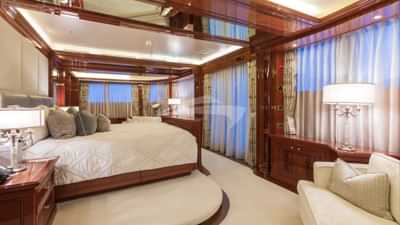 DOUBLE_DOWN_Lo-4780-credit Quin BISSET