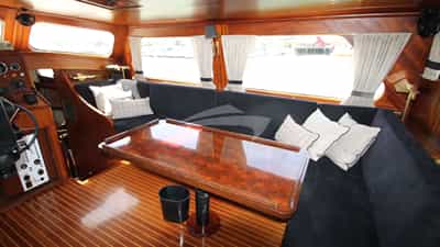 Pilot house seating