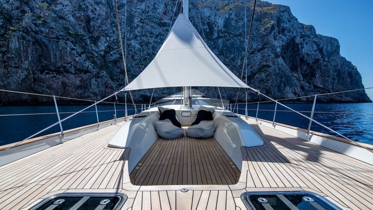 Bow has sunken relaxation area