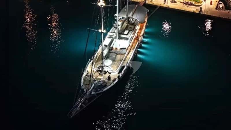 BELLA MARE 38m sailing yacht charter, photo 8