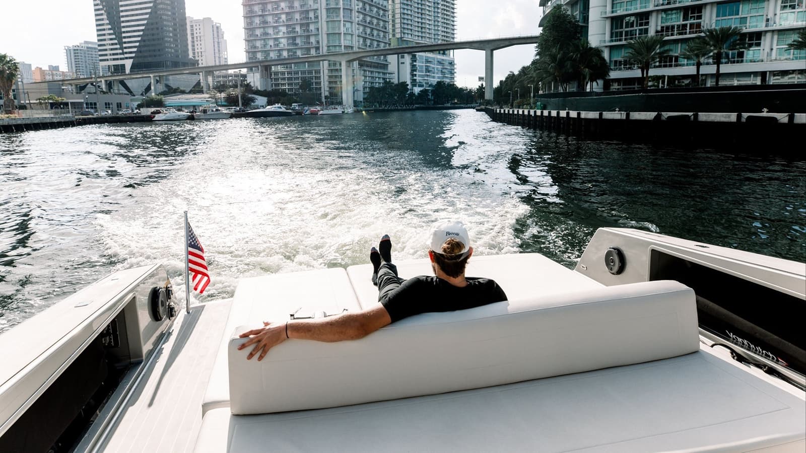 55 VANDUTCH, photo from the yacht portfolio 14