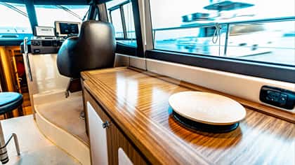 FAT BOB 13m motor yacht charter, photo 11