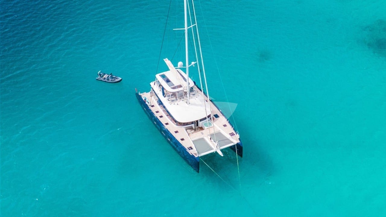 BGYB_Charter_Catamaran_Lagoon77_MANEETNOCTE_Photo5
