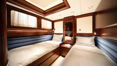 Twin Cabin