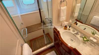 ABUNDANCE_32m_alloy_yachts_sailing_yacht_BGYB_12